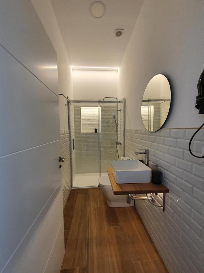 Redondela Apartments - Bedroom, Bathroom & Kitchen Екстериор снимка