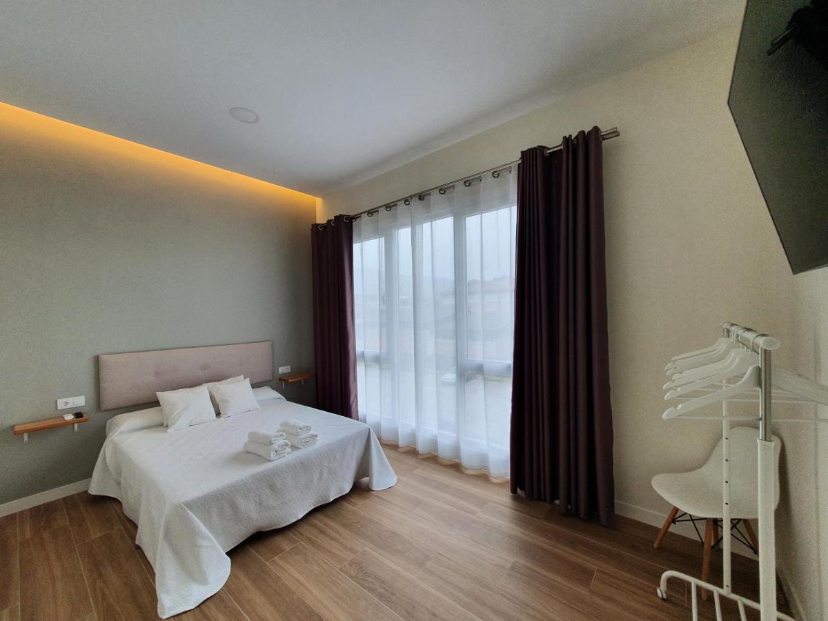 Redondela Apartments - Bedroom, Bathroom & Kitchen Екстериор снимка